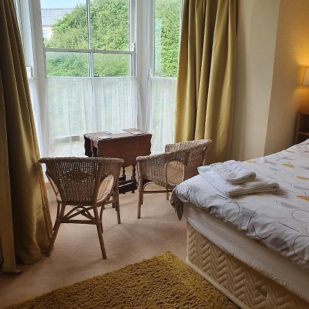Pendyffryn Manor Bed & Breakfast Little Haven Exteriör bild