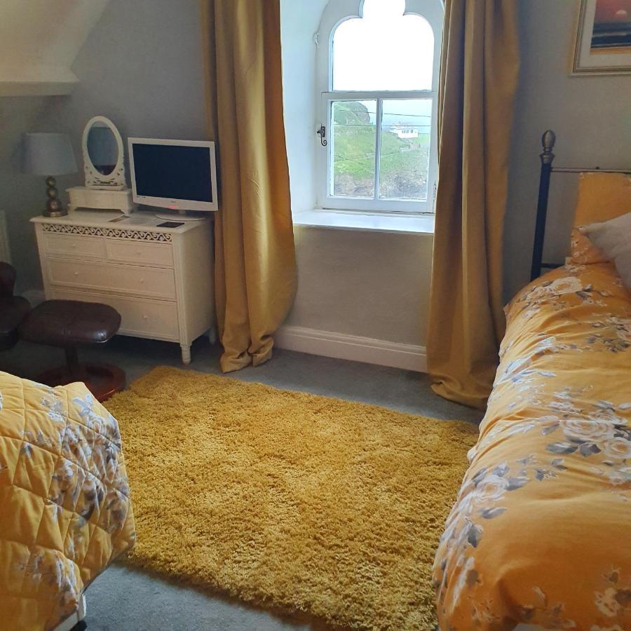 Pendyffryn Manor Bed & Breakfast Little Haven Exteriör bild