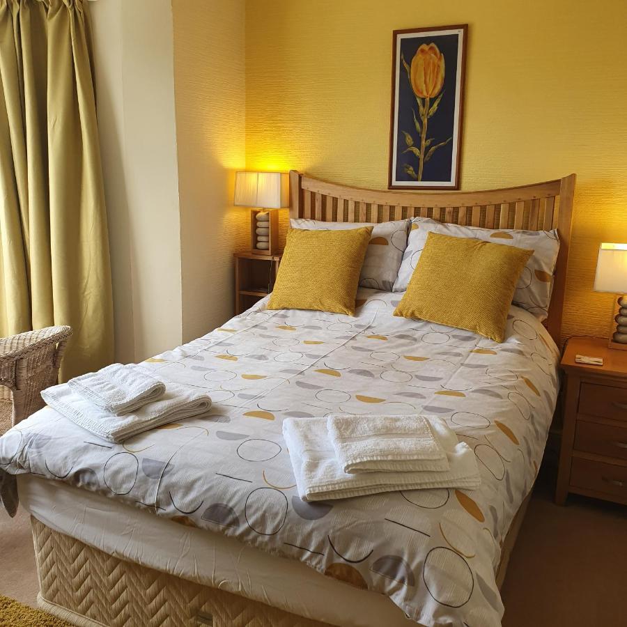 Pendyffryn Manor Bed & Breakfast Little Haven Exteriör bild