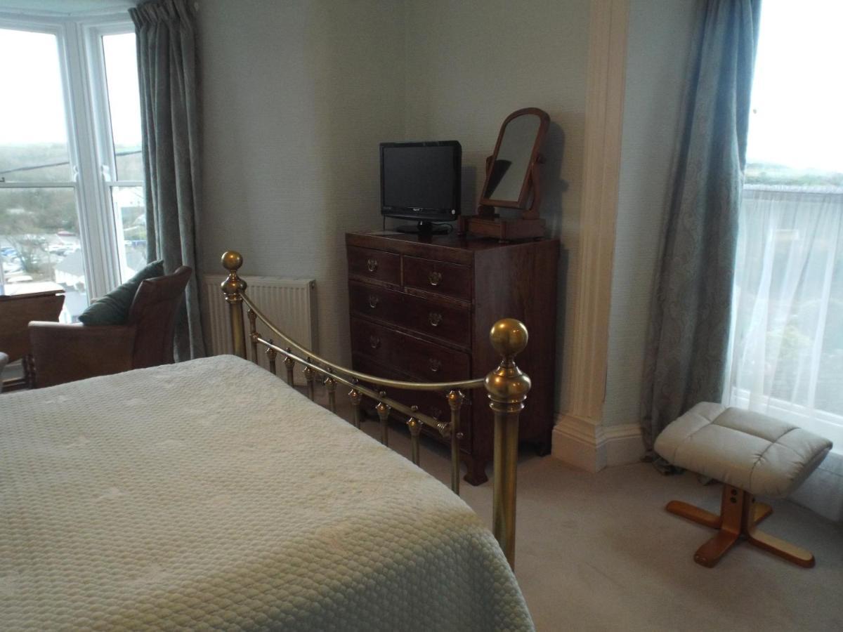Pendyffryn Manor Bed & Breakfast Little Haven Exteriör bild