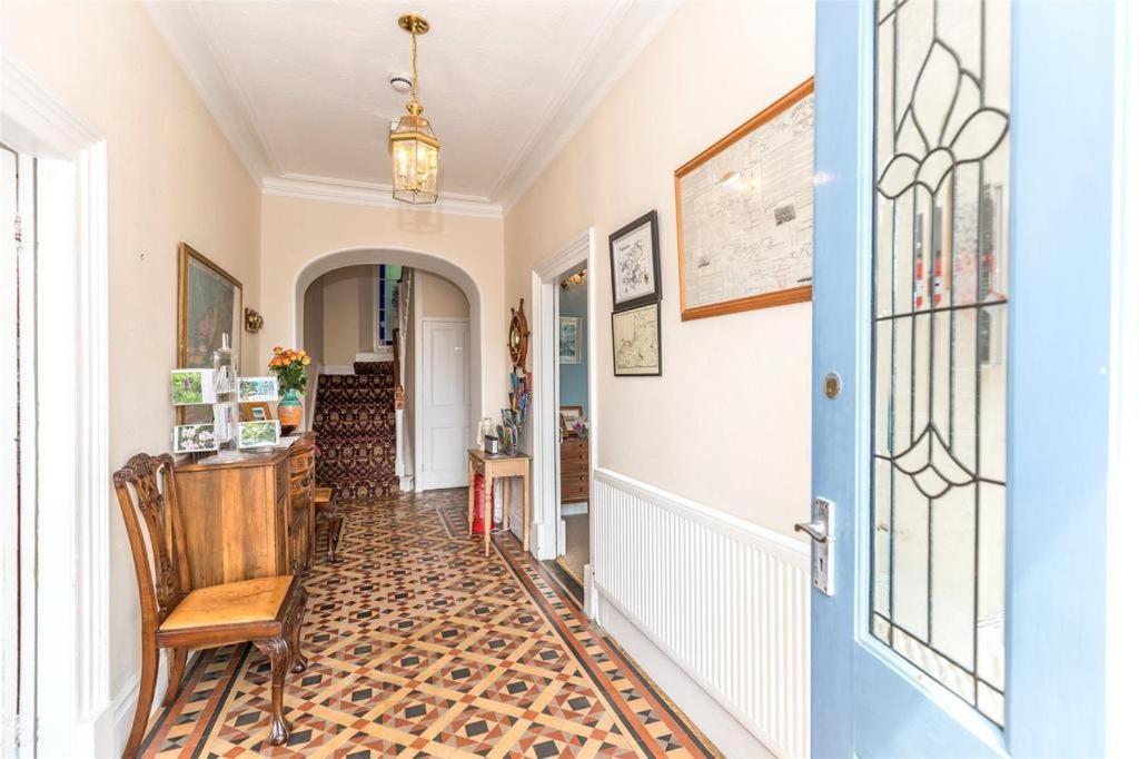 Pendyffryn Manor Bed & Breakfast Little Haven Exteriör bild