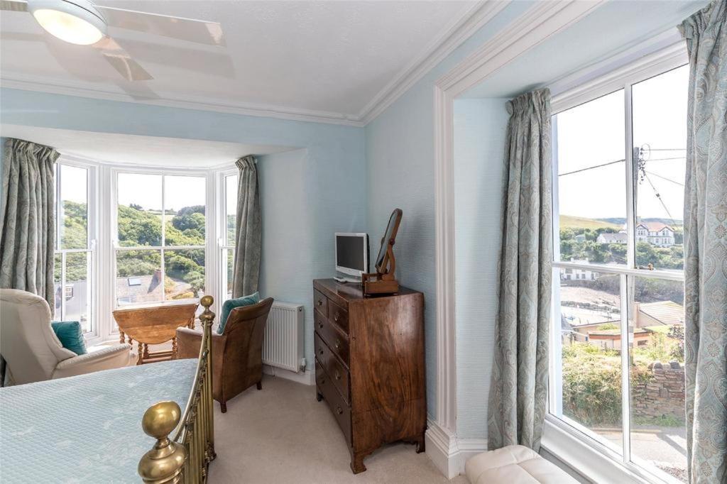 Pendyffryn Manor Bed & Breakfast Little Haven Exteriör bild