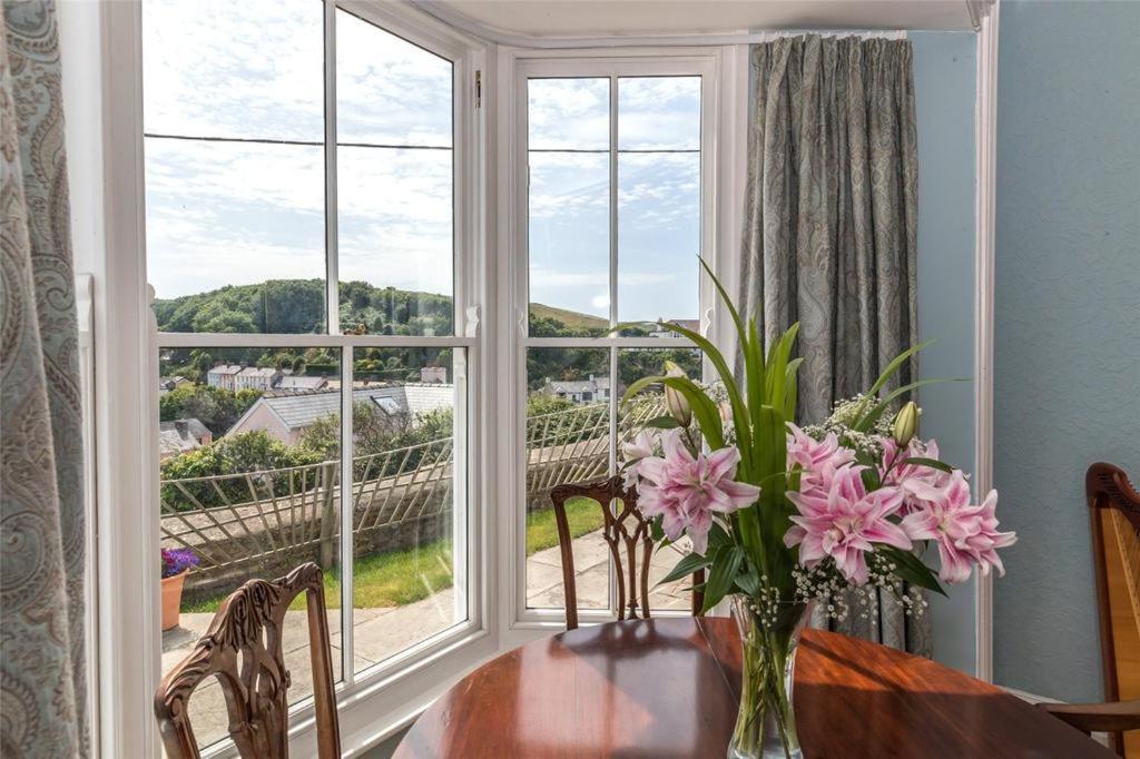 Pendyffryn Manor Bed & Breakfast Little Haven Exteriör bild
