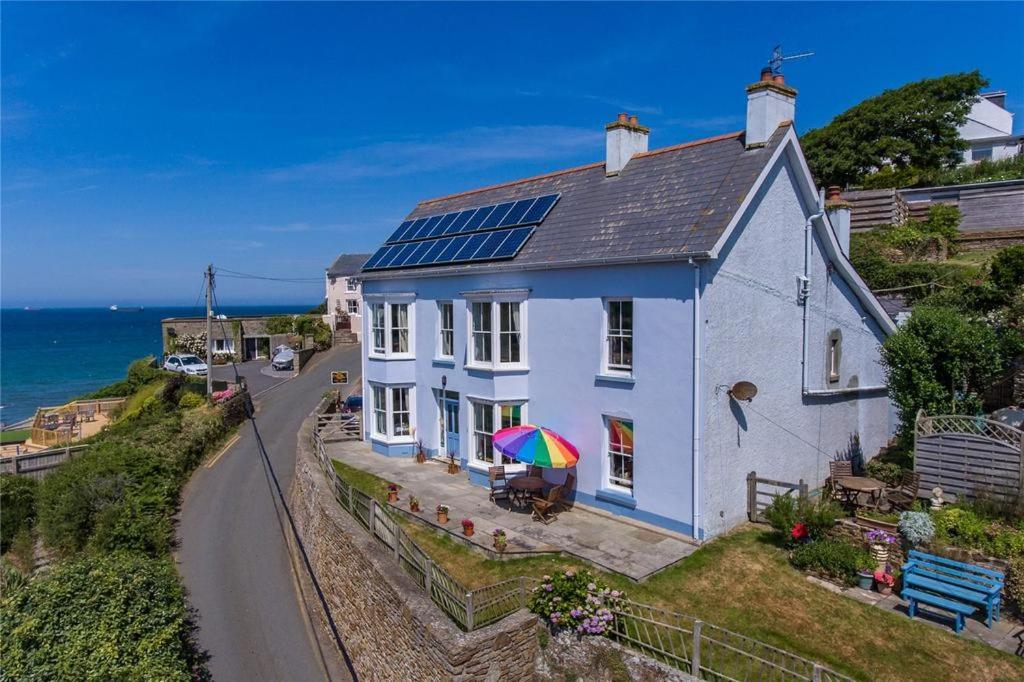 Pendyffryn Manor Bed & Breakfast Little Haven Exteriör bild