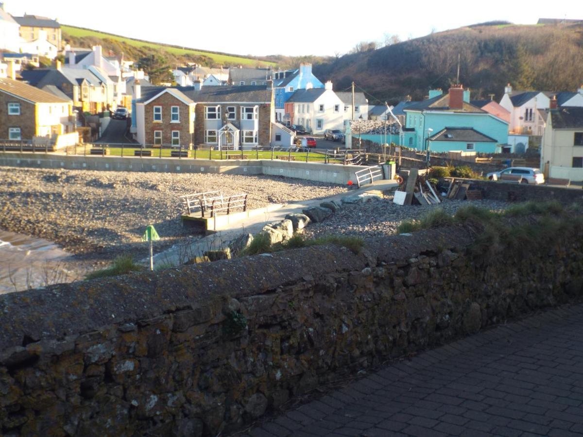 Pendyffryn Manor Bed & Breakfast Little Haven Exteriör bild